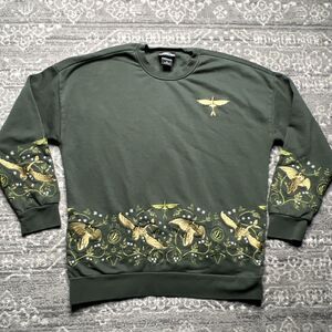 DreamWorks How To Train Your Dragon Toothless Floral Embroidered Crewneck Medium